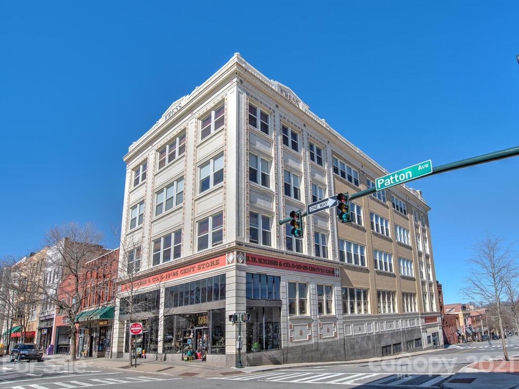 59 College Street Asheville NC 28801
