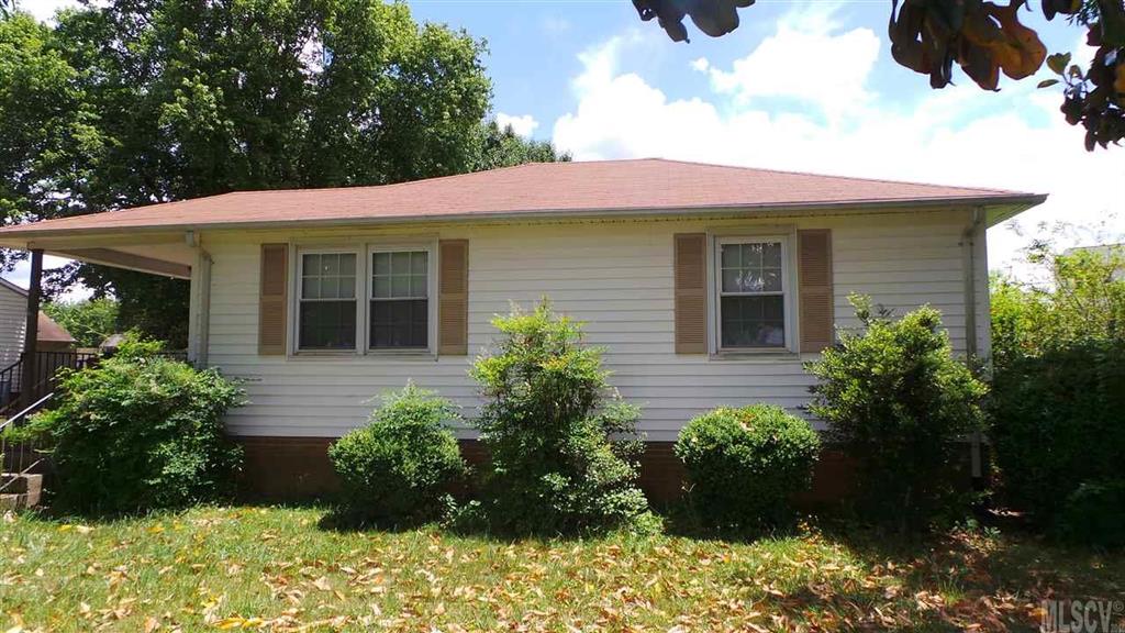 3572 1st Avenue Circle NW Hickory NC 28601