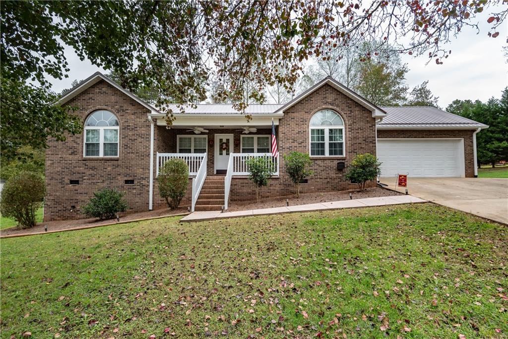 8304 Cedar Bark Street Hickory NC 28602