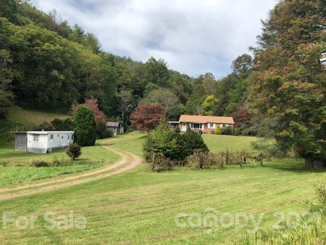 70 Snow Creek Road Bakersville NC 28705