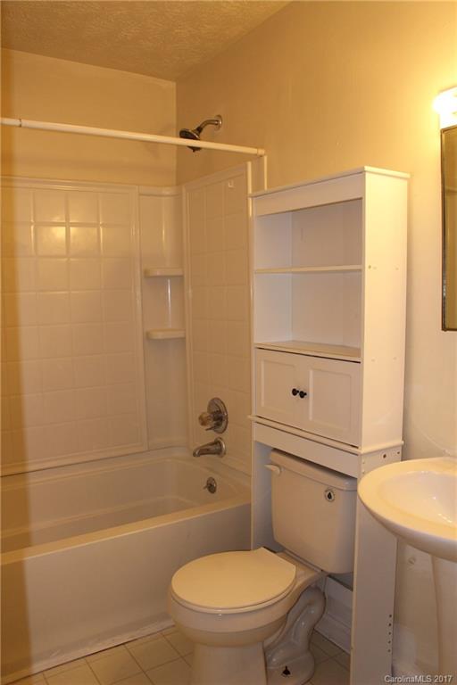 29 King Arthur Place Asheville NC 28806