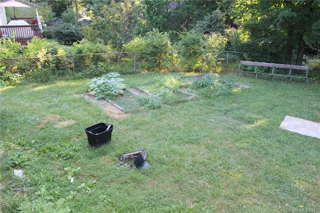 29 King Arthur Place Asheville NC 28806