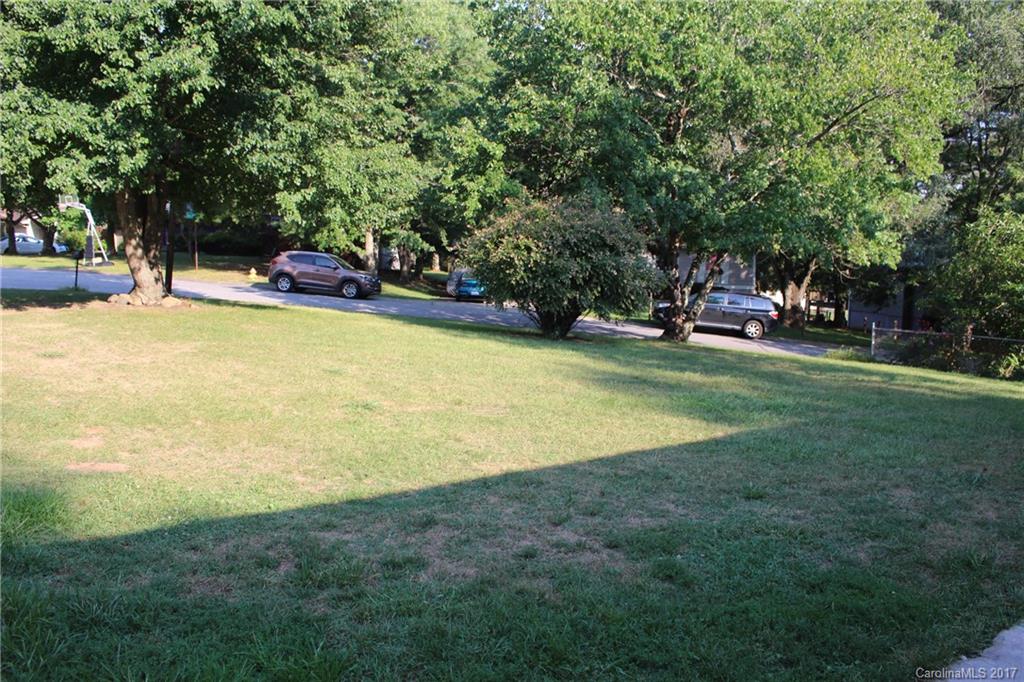 29 King Arthur Place Asheville NC 28806