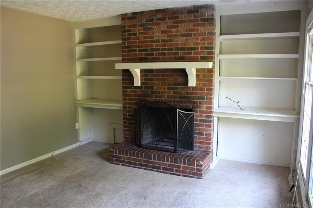 29 King Arthur Place Asheville NC 28806