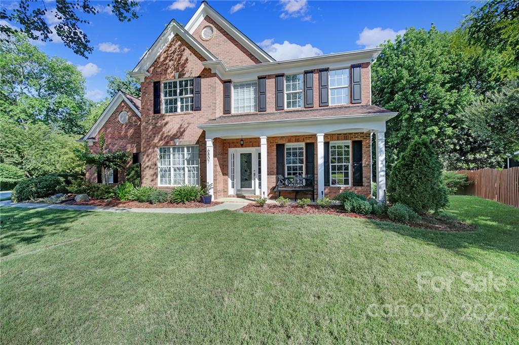 6807 Guinevere Drive Charlotte NC 28277