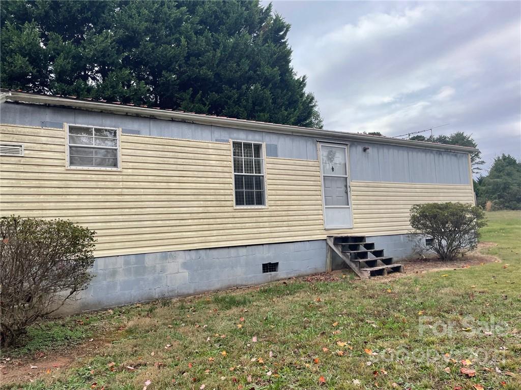 8847 Spring Meadow Drive Hickory NC 28601