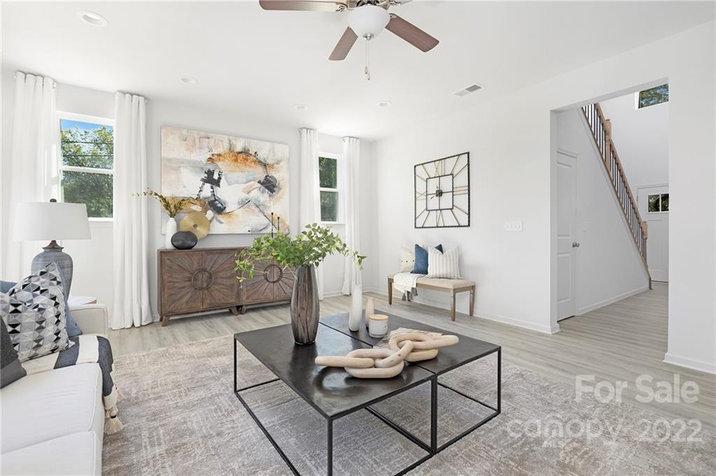 6906 Pear Tree Road Charlotte NC 28216