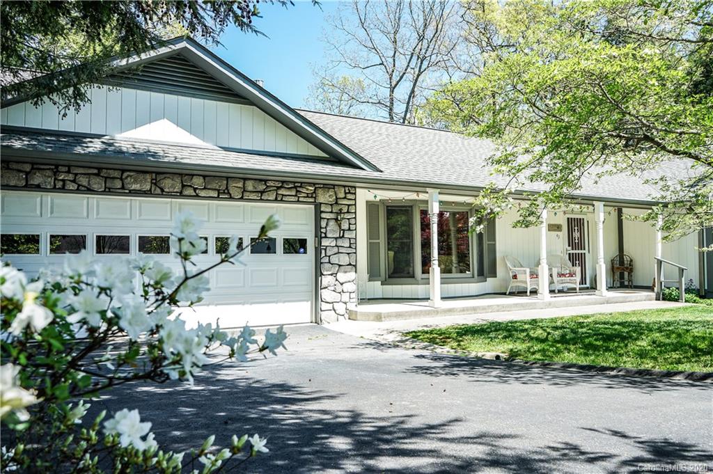 43 E Park Drive Horse Shoe NC 28742