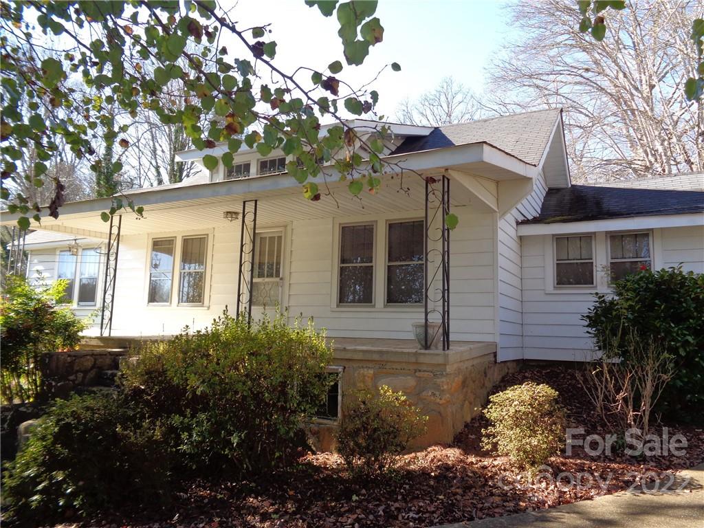 71 View Street Marion NC 28752