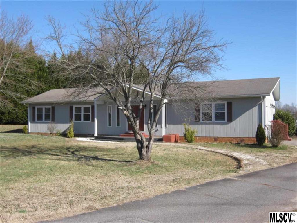 1935 Boxwood Court Hickory NC 28602