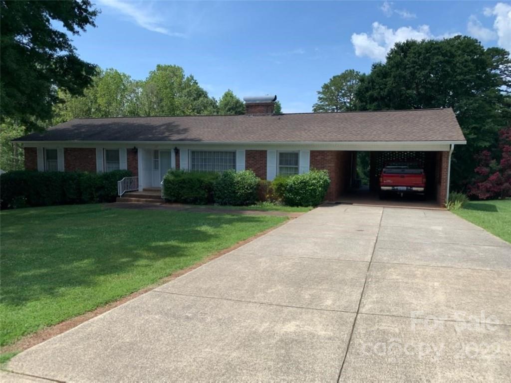 122 40th Avenue Drive NE Hickory NC 28601