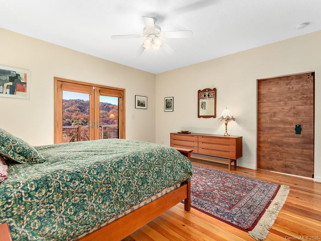9 Bees Mountain Drive Asheville NC 28804