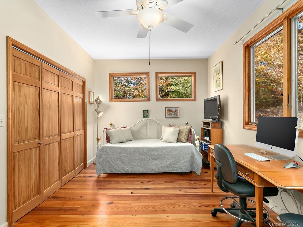9 Bees Mountain Drive Asheville NC 28804
