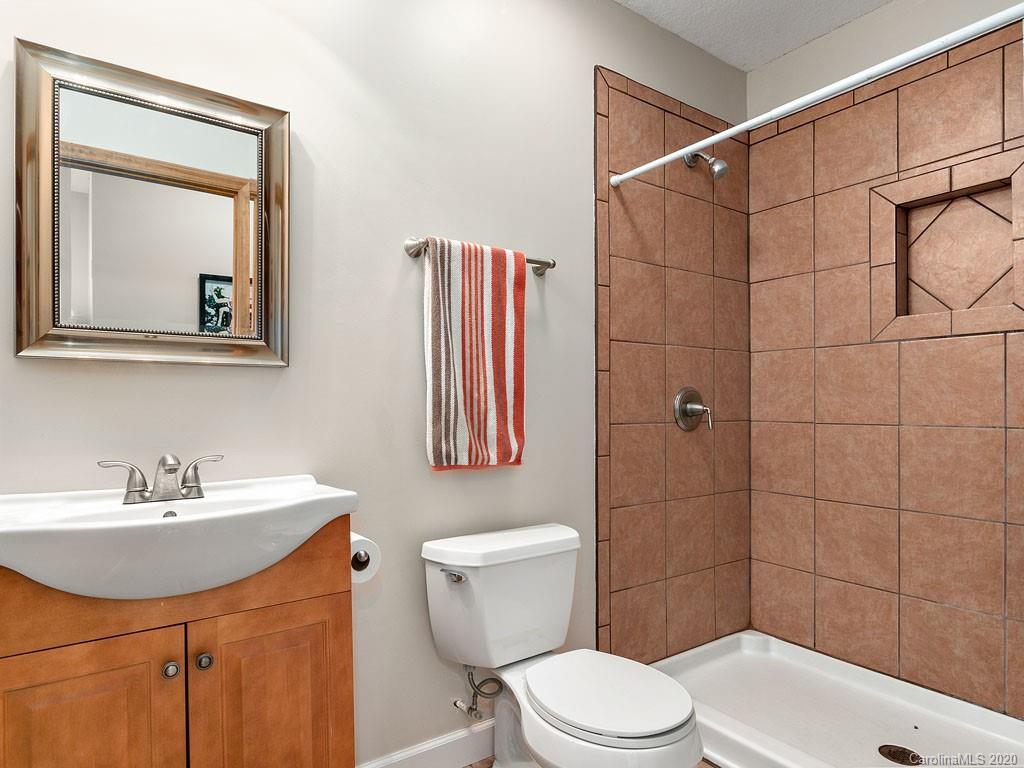 9 Bees Mountain Drive Asheville NC 28804