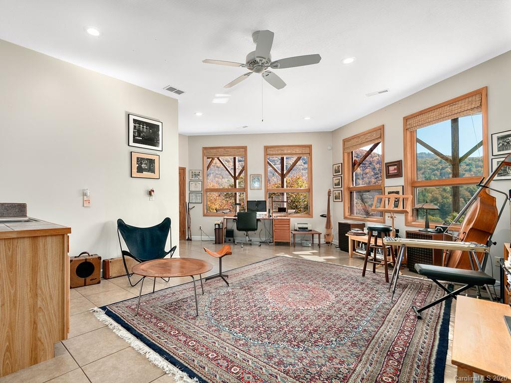 9 Bees Mountain Drive Asheville NC 28804
