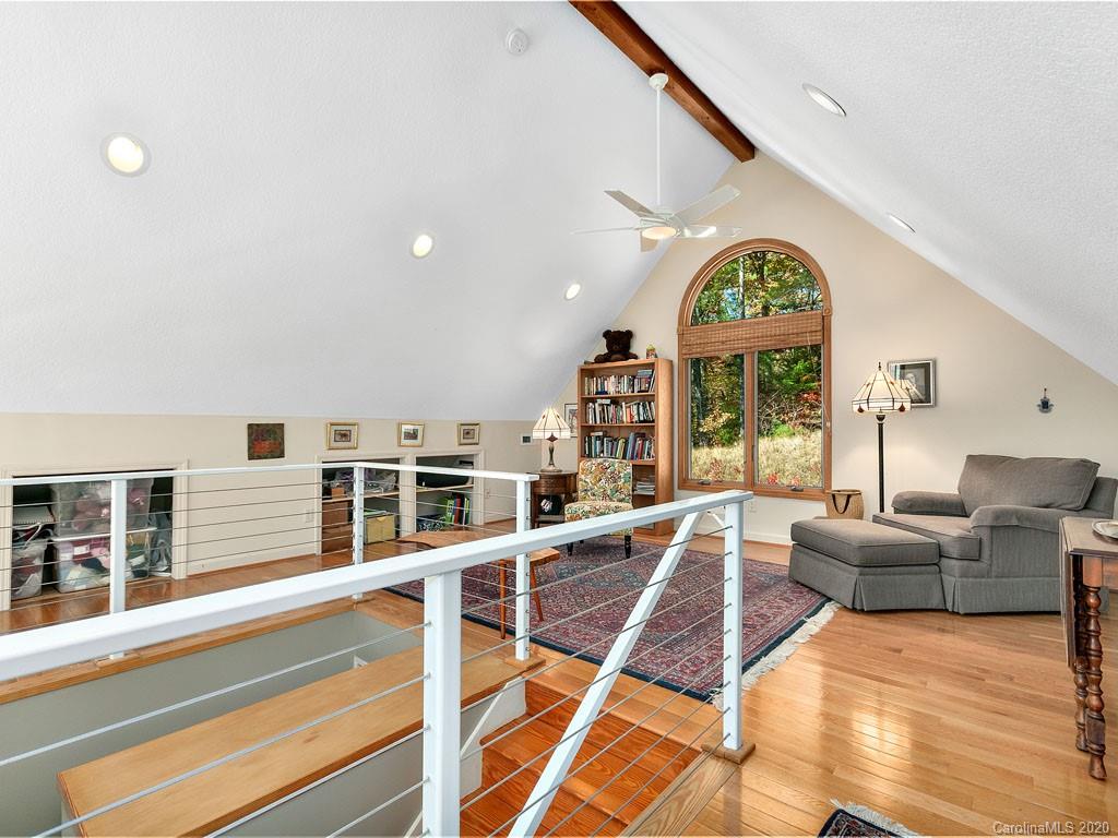 9 Bees Mountain Drive Asheville NC 28804