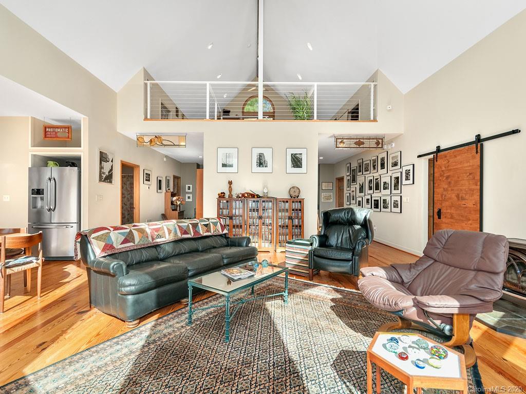 9 Bees Mountain Drive Asheville NC 28804