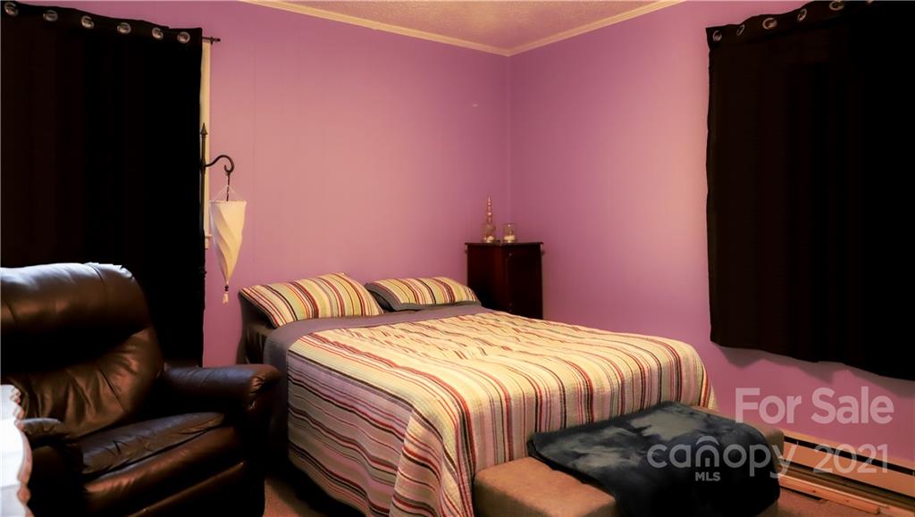 103 E Price Street Hendersonville NC 28739