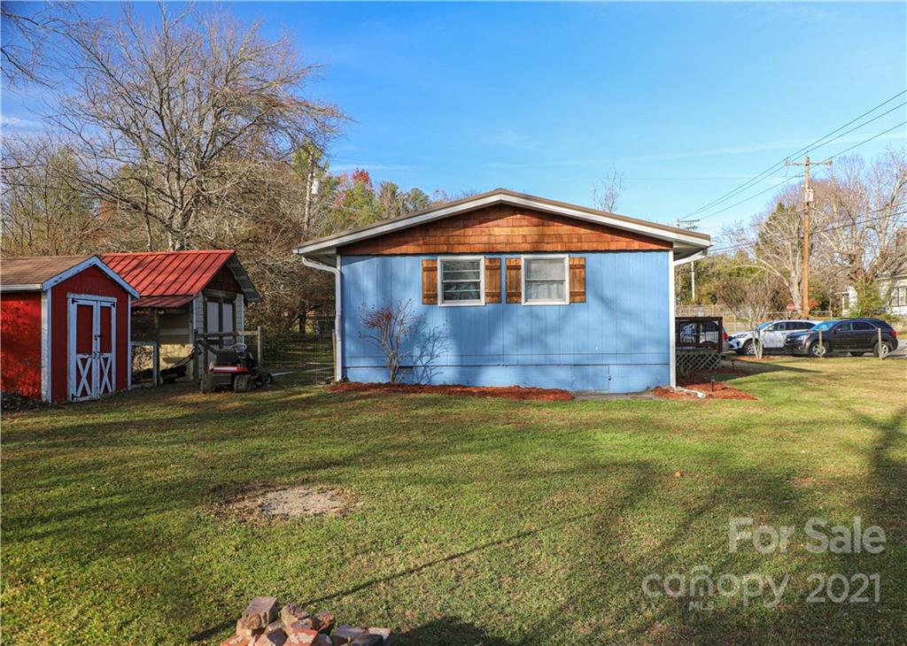 103 E Price Street Hendersonville NC 28739