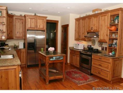 21 Courseview Weaverville NC 28787