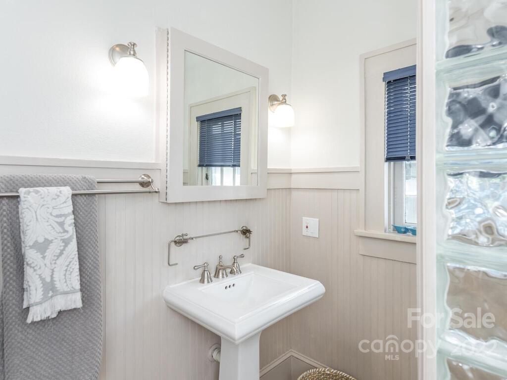 7 Coleman Avenue Asheville NC 28801