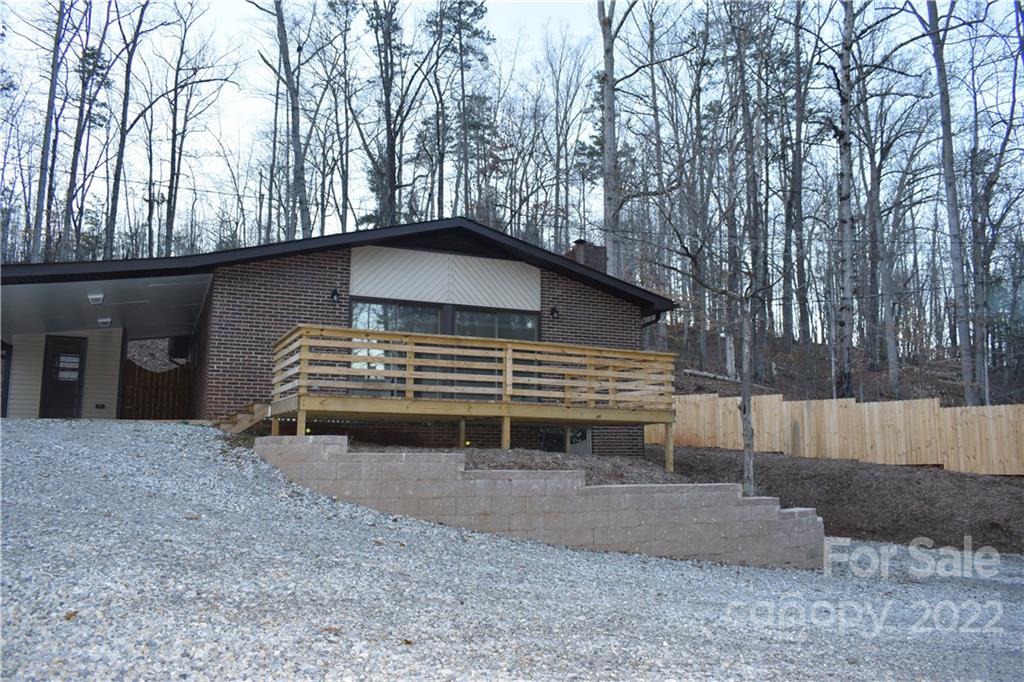 239 Poteat Road Marion NC 28752