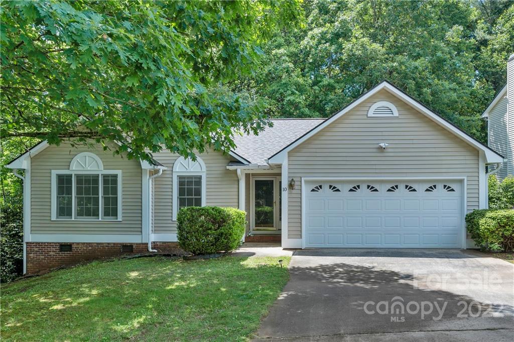 10 Southchase Drive Fletcher NC 28732