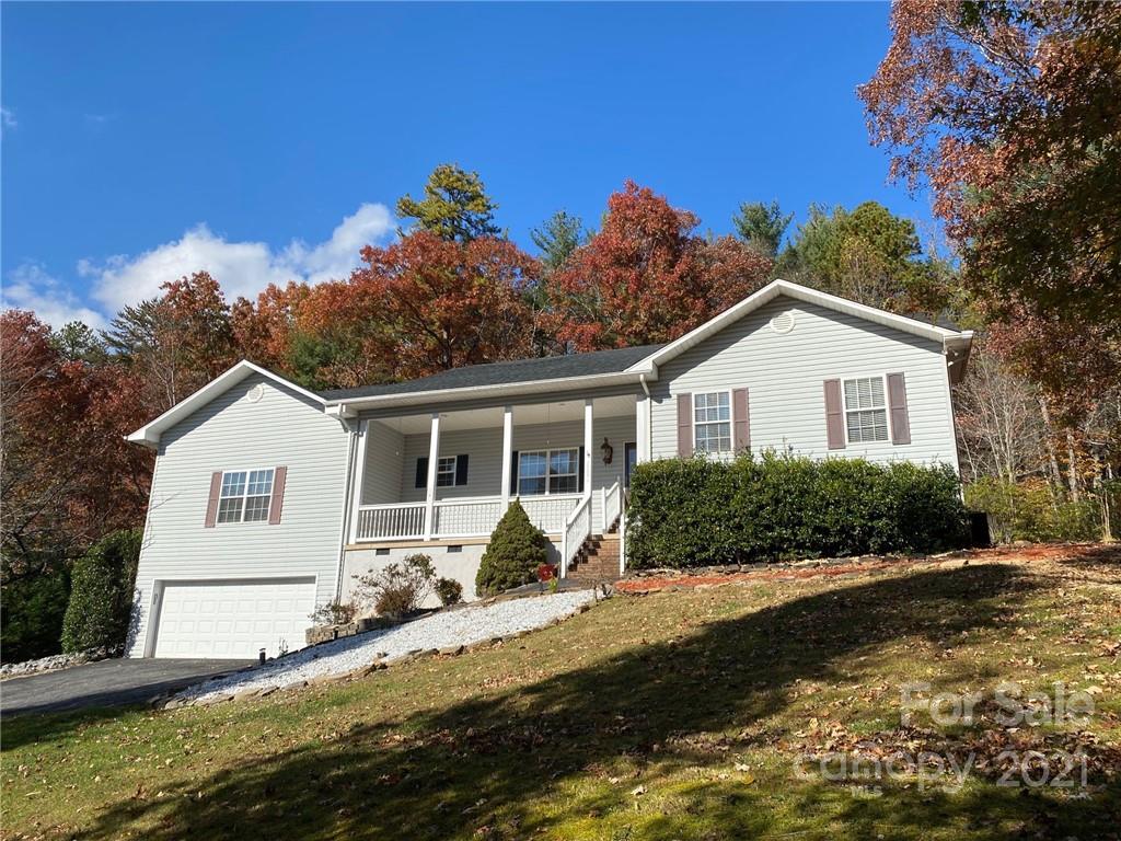 1055 Deep Woods Drive Marion NC 28752