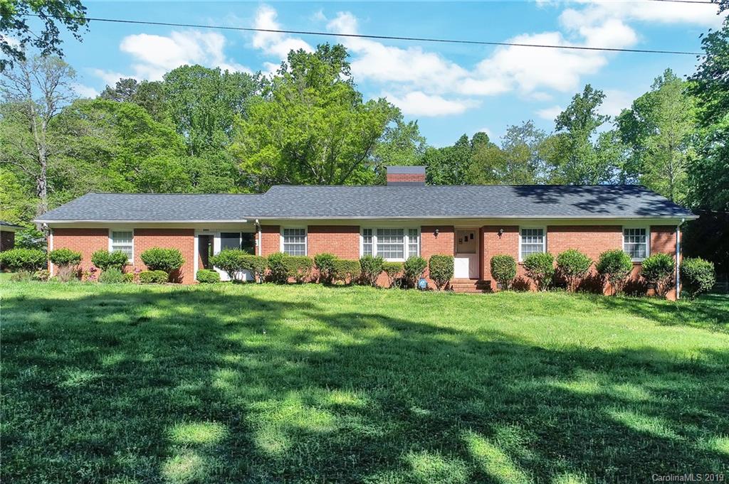 6301 Linda Lake Court Charlotte NC 28215
