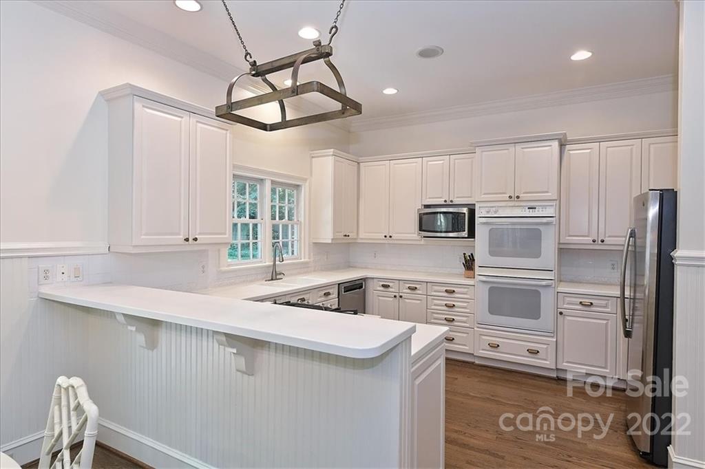 2711 Tanglewood Lane Charlotte NC 28211