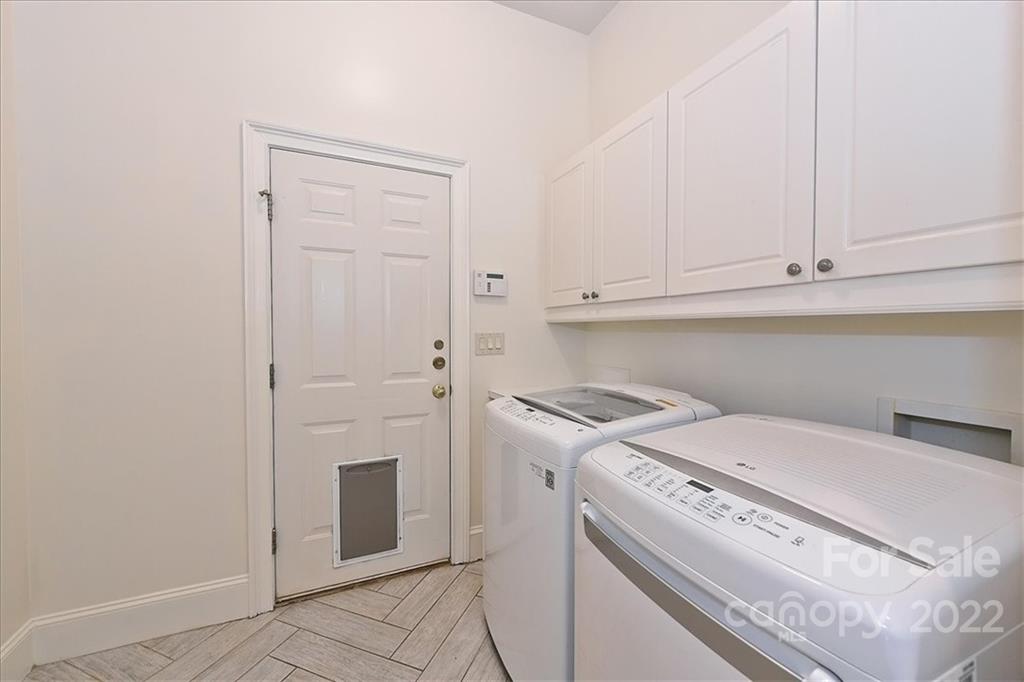 2711 Tanglewood Lane Charlotte NC 28211