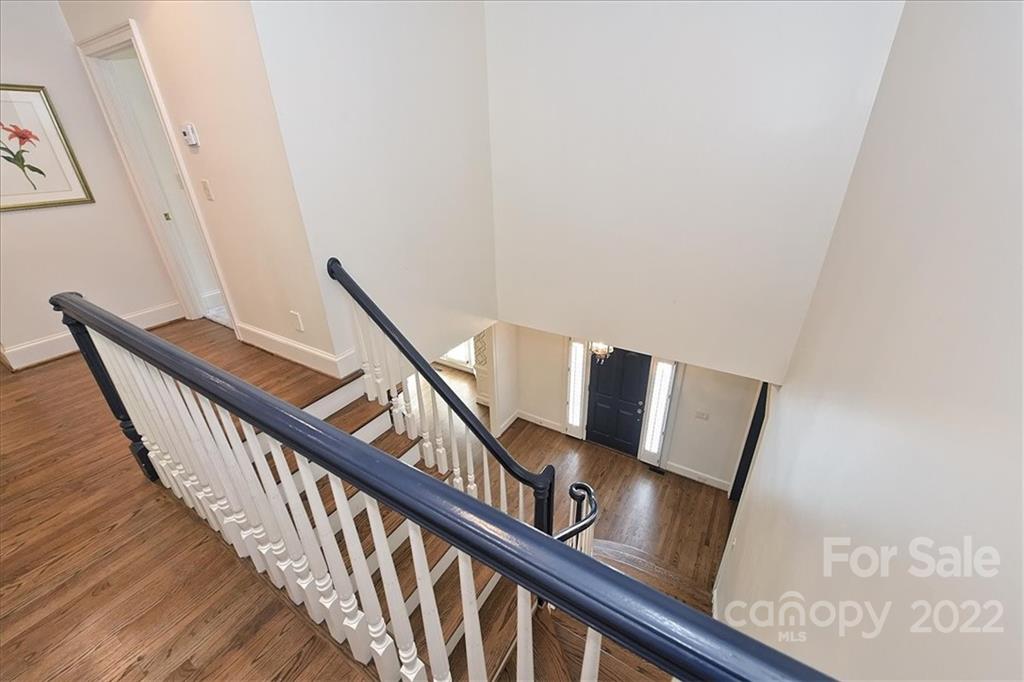 2711 Tanglewood Lane Charlotte NC 28211
