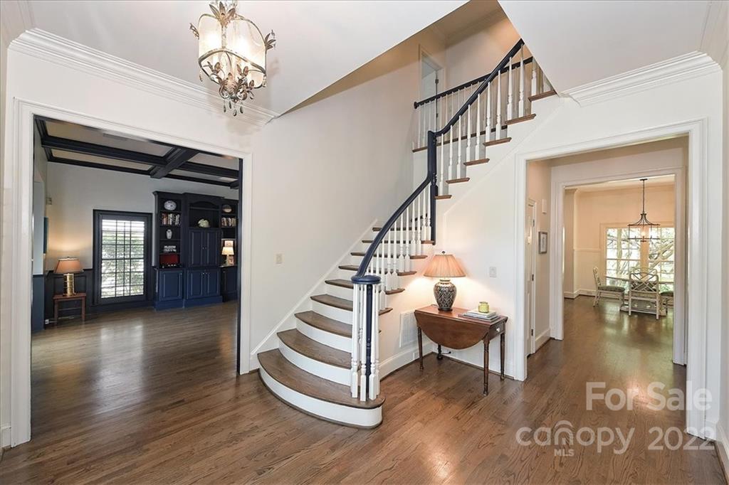 2711 Tanglewood Lane Charlotte NC 28211