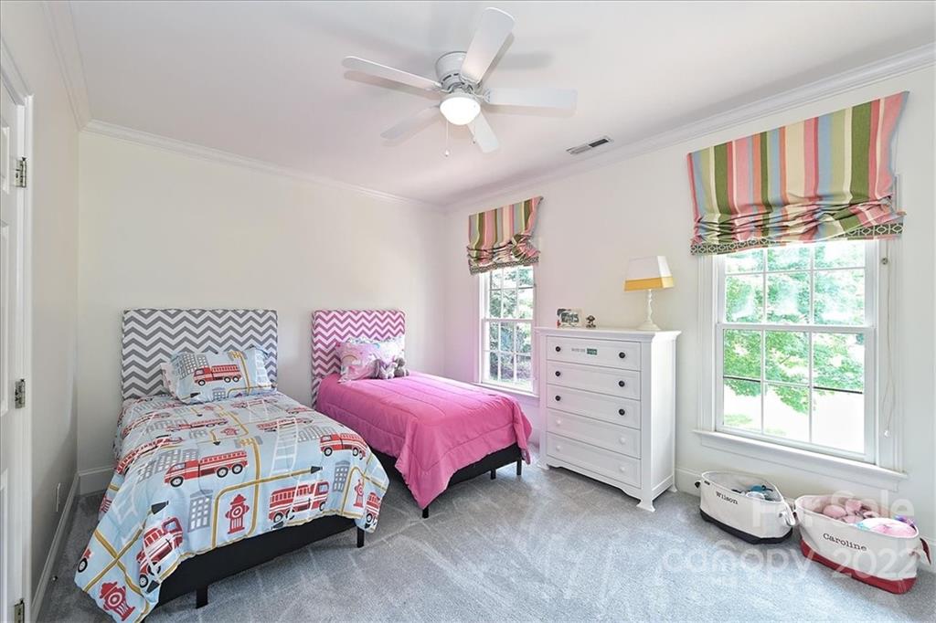 2711 Tanglewood Lane Charlotte NC 28211