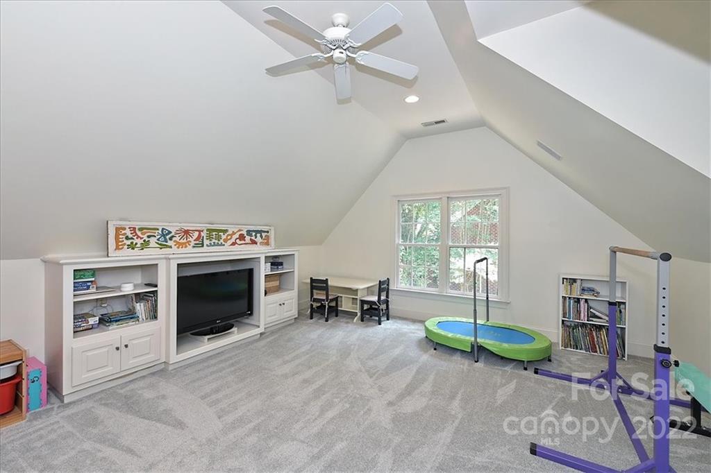 2711 Tanglewood Lane Charlotte NC 28211