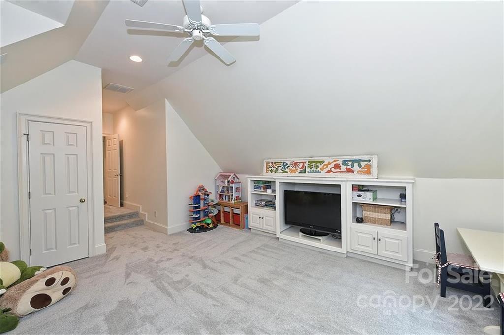 2711 Tanglewood Lane Charlotte NC 28211