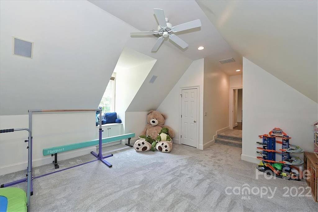 2711 Tanglewood Lane Charlotte NC 28211