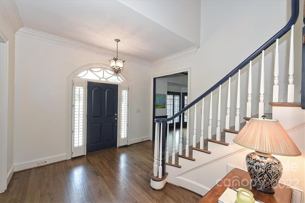 2711 Tanglewood Lane Charlotte NC 28211