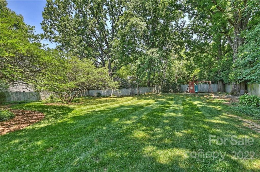 2711 Tanglewood Lane Charlotte NC 28211