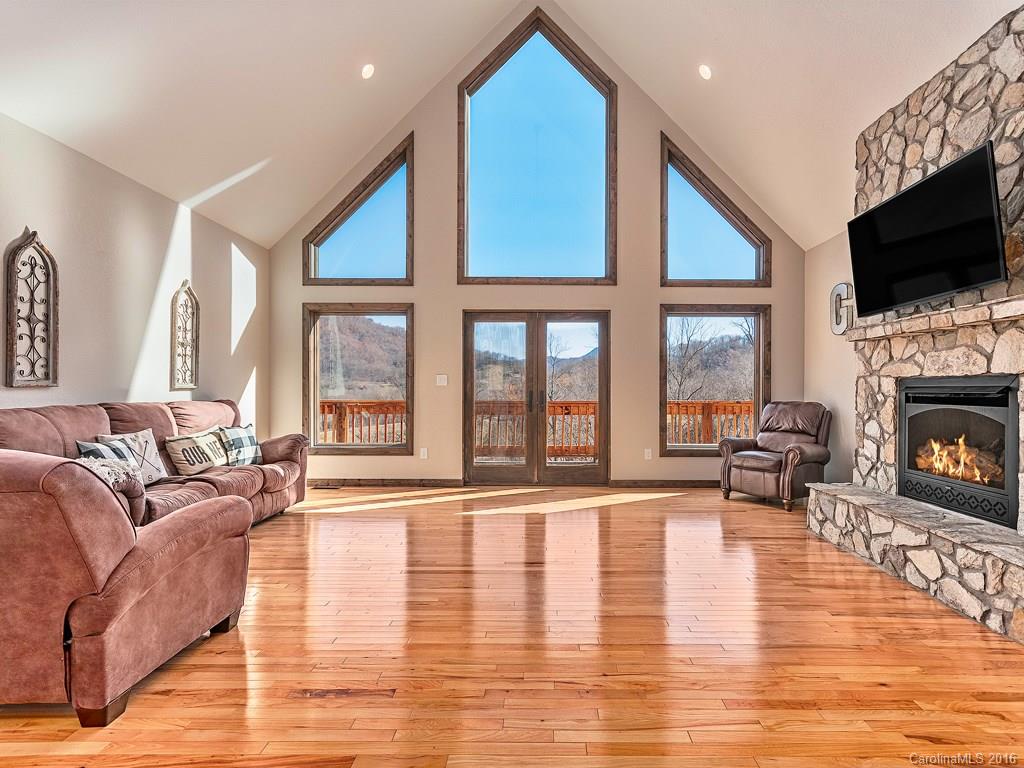 86 Ponderosa Drive Canton NC 28716