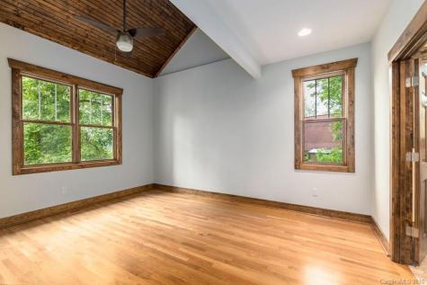 39 Finalee Avenue Asheville NC 28803