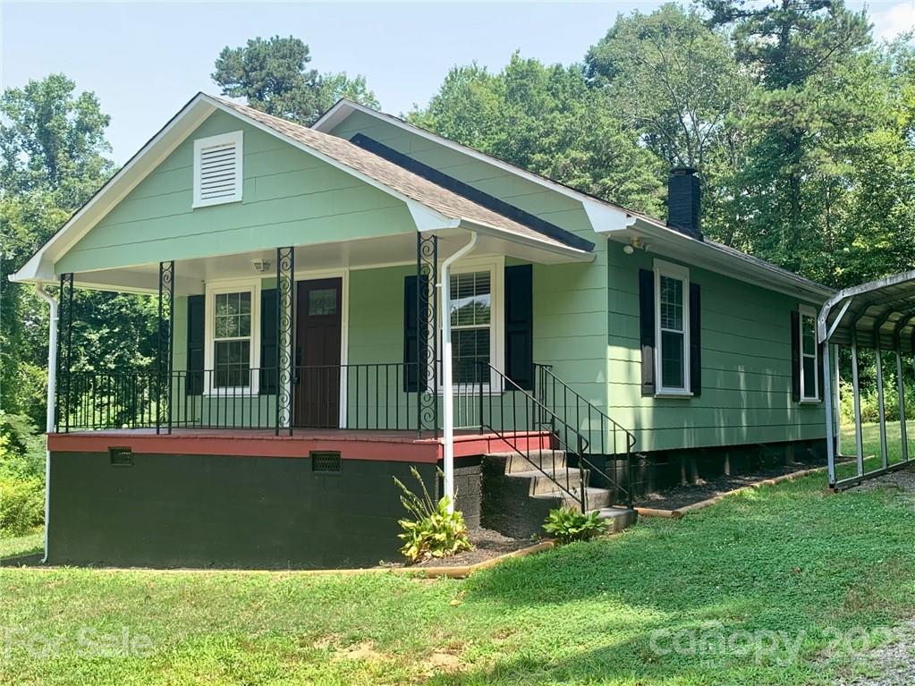 2409 Peeler Street Morganton NC 28655