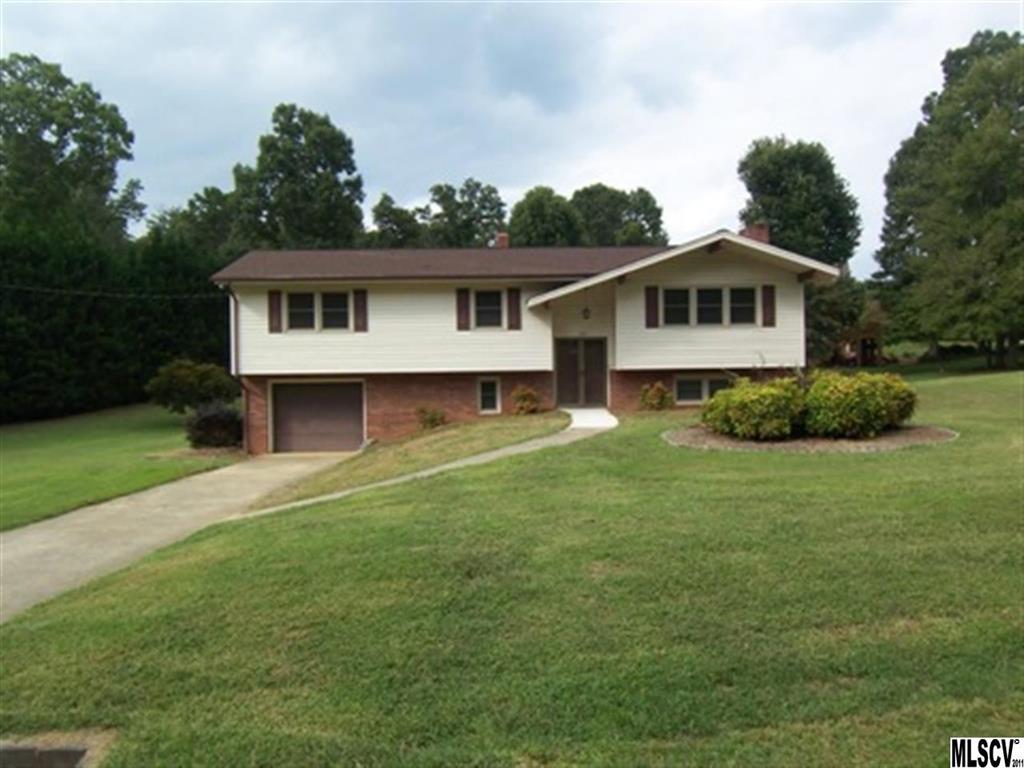 1618 Oakmont Drive Lenoir NC 28645