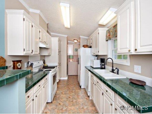26 Hopalong Trace Waynesville NC 28785