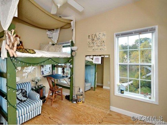 175 S. Willow Brook Drive Asheville NC 28806