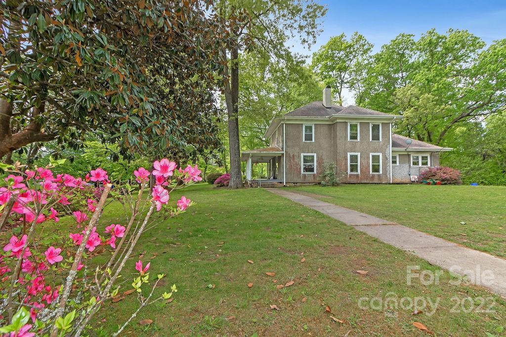 200 Carolina Avenue Brevard NC 28712