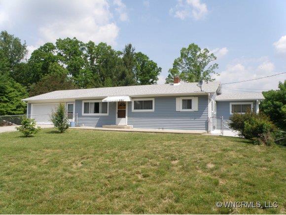 402 Reger Avenue Swannanoa NC 28778