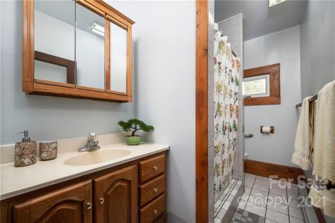 11 Quinn Drive Leicester NC 28748