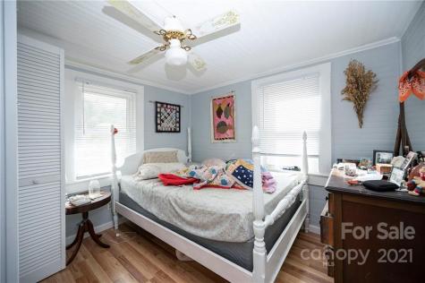 11 Quinn Drive Leicester NC 28748