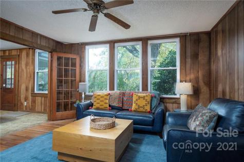11 Quinn Drive Leicester NC 28748